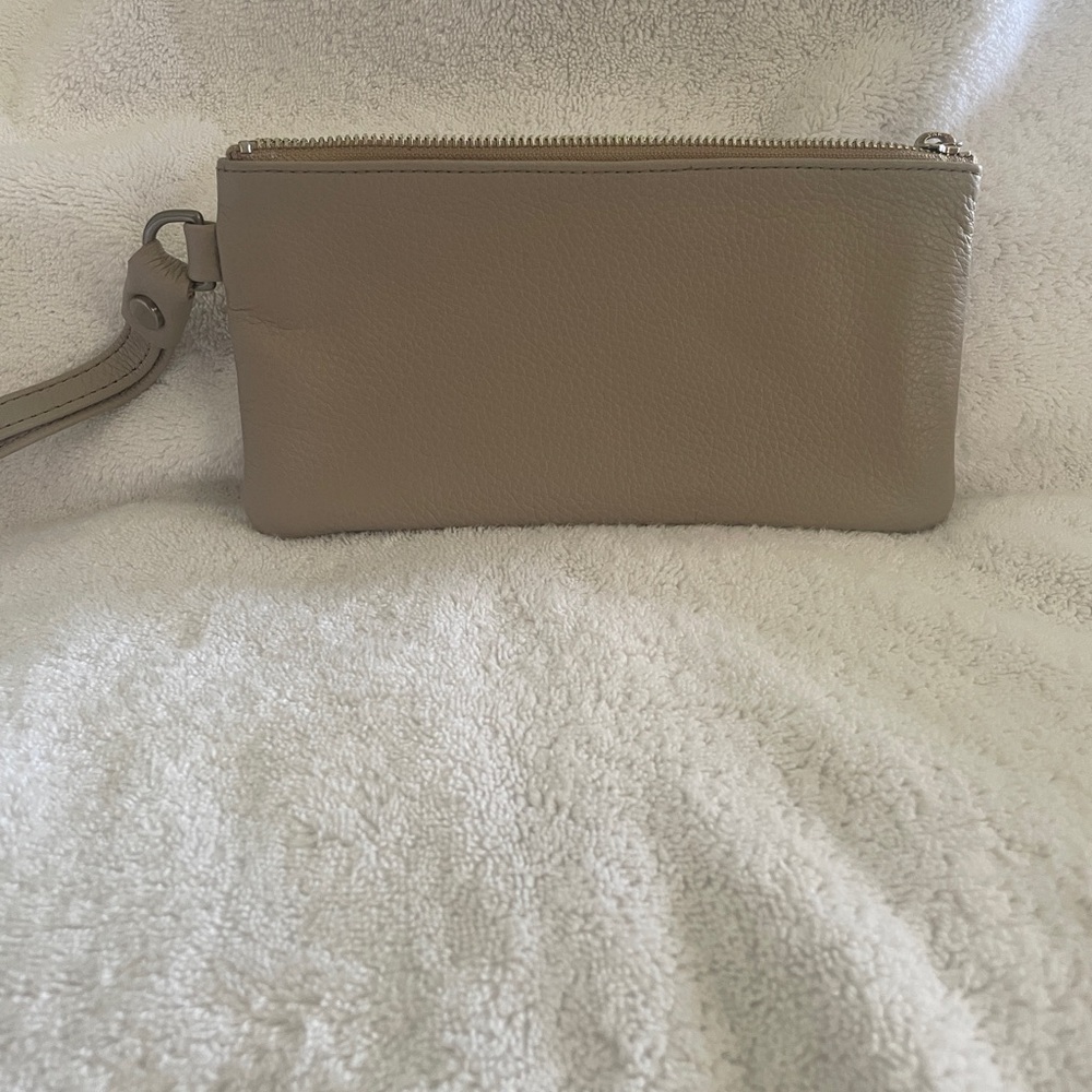 Laudi Vidni Taupe Pebbled Leather Wristlet/ Clutch / Wallet ~ NEW - Picture 5 of 7